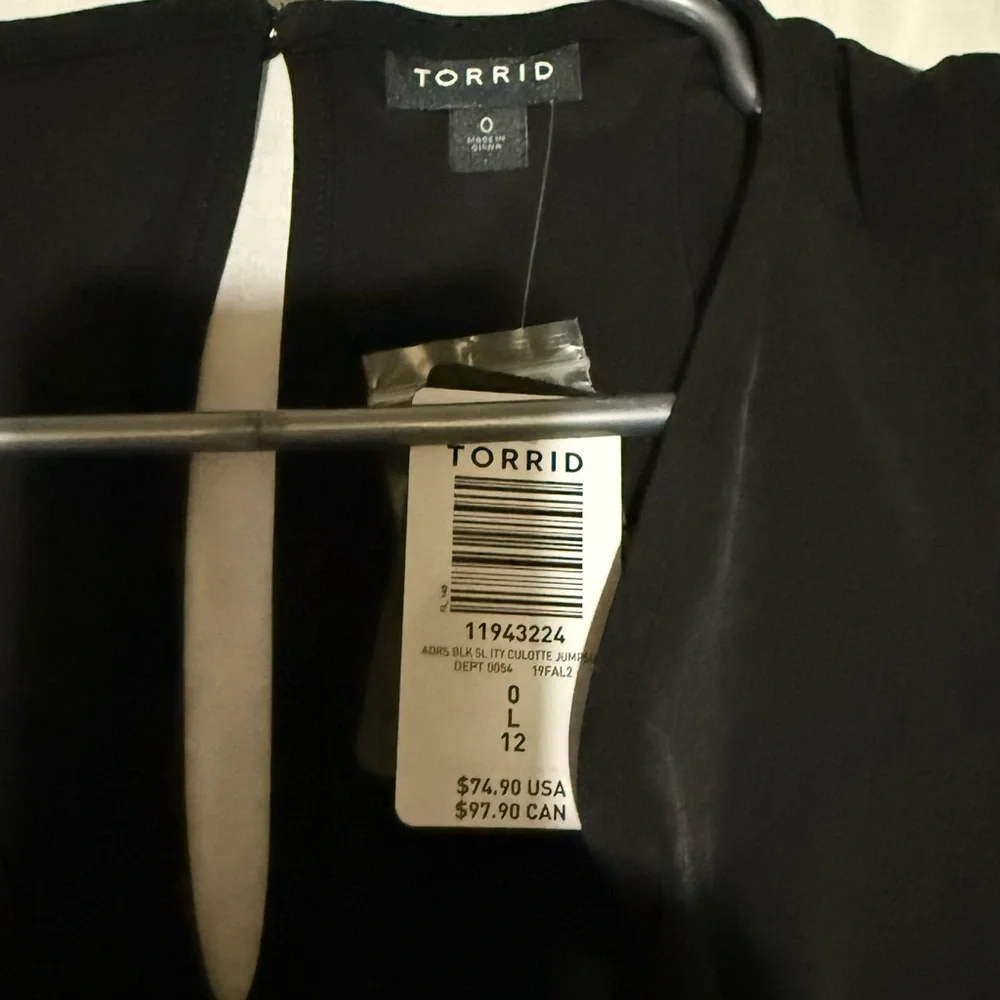 Torrid Black Women's Jumpsuit size 0 12/14 - Picture 3 of 4